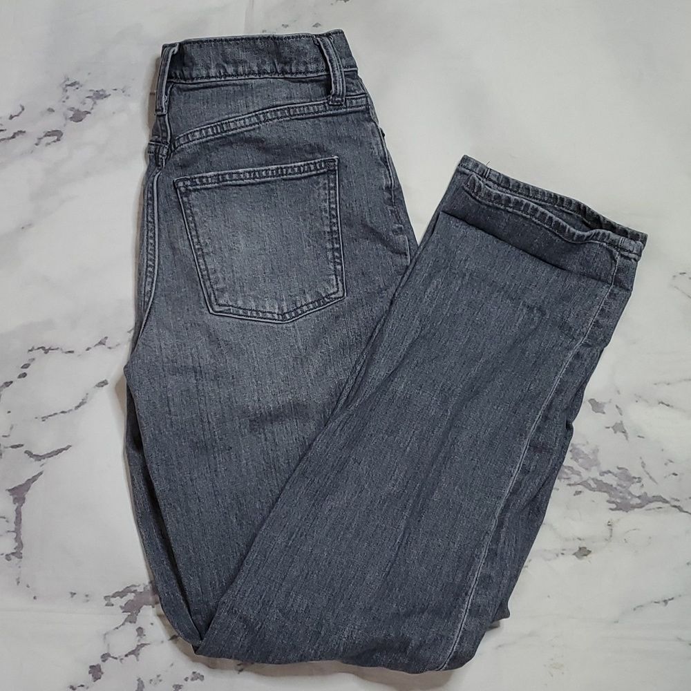 Universal Threads Black Vintage Straight Leg Distressed Jeans